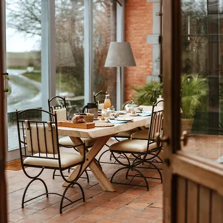 Bed & Breakfast Haras De Baudemont 3*